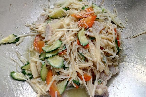 金针菇炒肉的做法图解8
