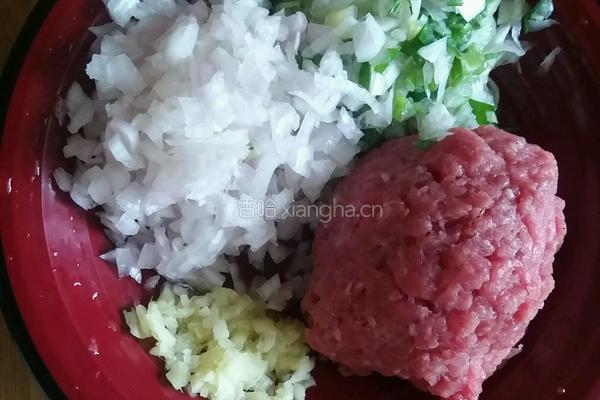 牛肉饼的做法图解2