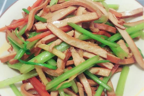 芹菜炒香干 肉肉版的做法图解7