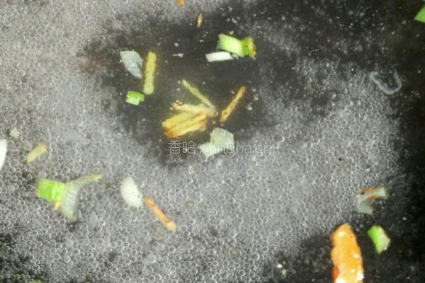 蛋肠白菜汤的做法图解4