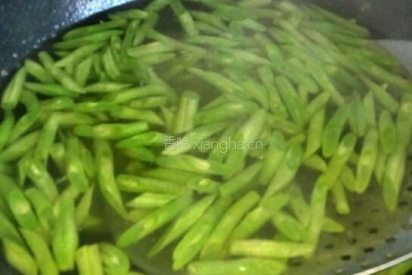 酱爆豆角的做法图解4