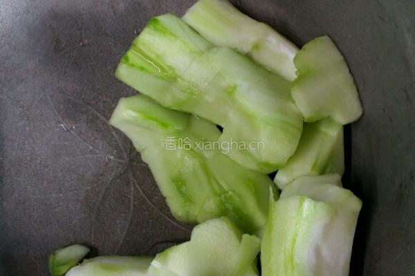 腊肉菱白的做法图解1