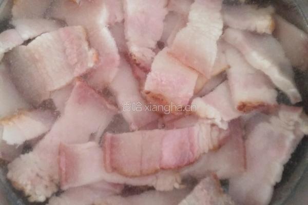 腊肉炒西芹的做法图解4