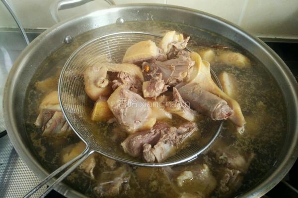 莴苣鸭汤的做法图解5