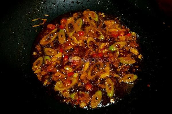 胡萝卜洋葱炒蘑菇的做法图解7