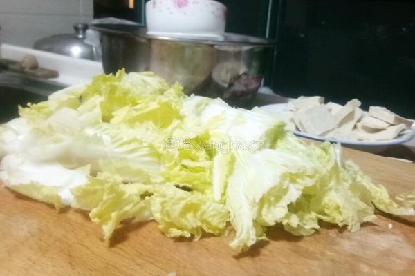 白菜烧豆腐的做法图解3
