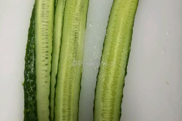 口水黄瓜的做法图解1