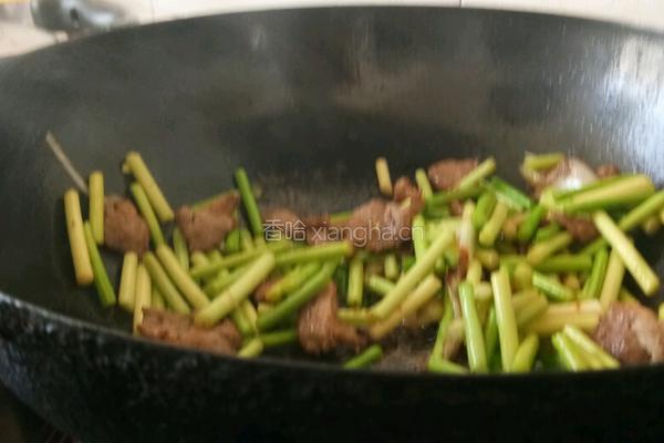 肉丝蒜苔的做法图解4