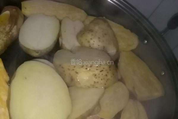 土豆蒸饼的做法图解1