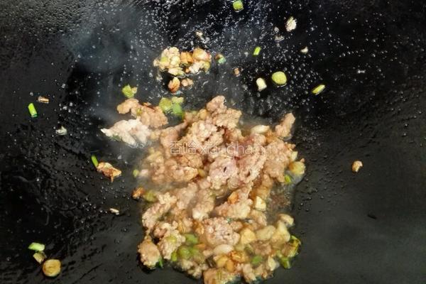 肉末茄子的做法图解5