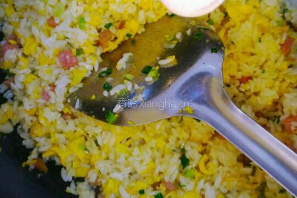 鸡蛋火腿炒饭的做法图解7