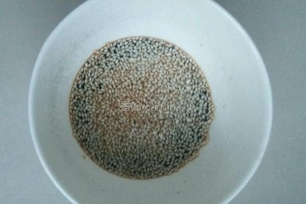 芝麻菠菜的做法图解5