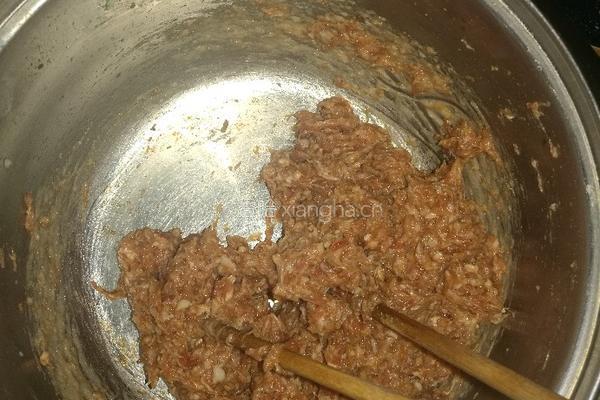 芥菜汁鱼型蒸饺的做法图解3