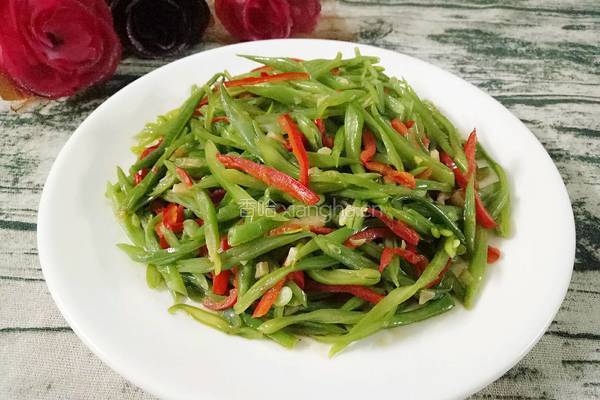 清炒刀豆的做法图解1