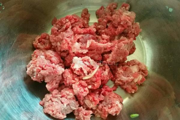 菠菜饺子的做法图解1
