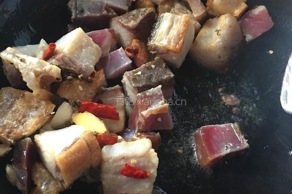 腊肉烧咸鱼的做法图解5