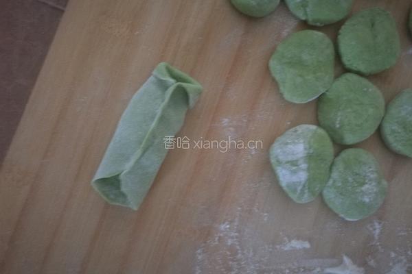 芥菜汁鱼型蒸饺的做法图解7