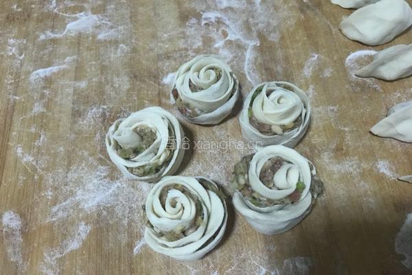 玫瑰花饺子的做法图解6
