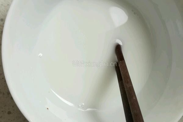豌豆胡萝卜肉丁的做法图解6