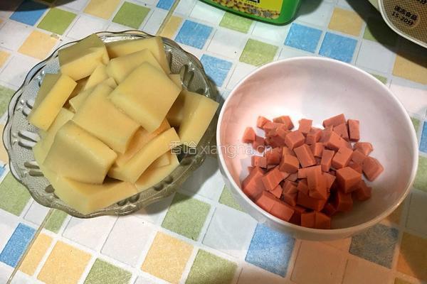 黄豆酱烧米豆腐的做法图解2