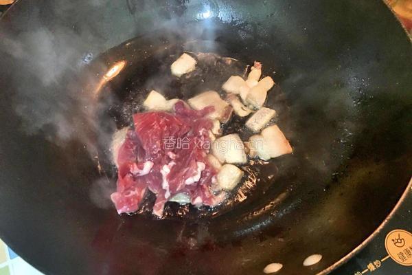 洋葱炒肉的做法图解3