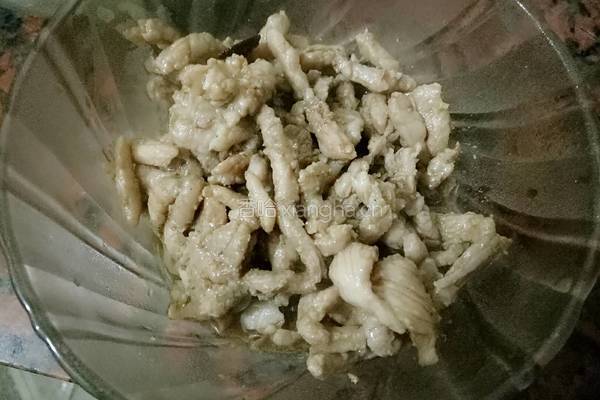 青蒜肉丝炒绿豆饼的做法图解7