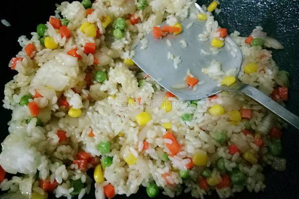 菠萝炒饭的做法图解6