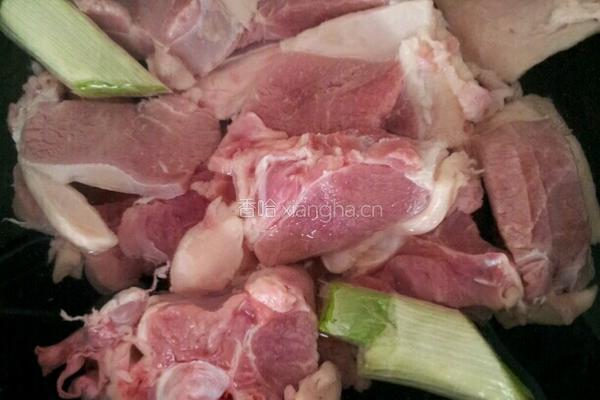 红焖羊肉的做法图解2