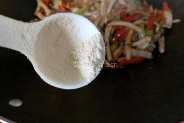 芹菜香干炒肉的做法图解8