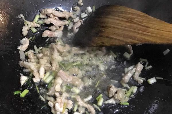 金针菇炒肉丝的做法图解4