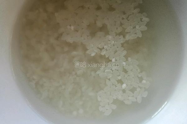 三七粉红糖补血粥的做法图解2