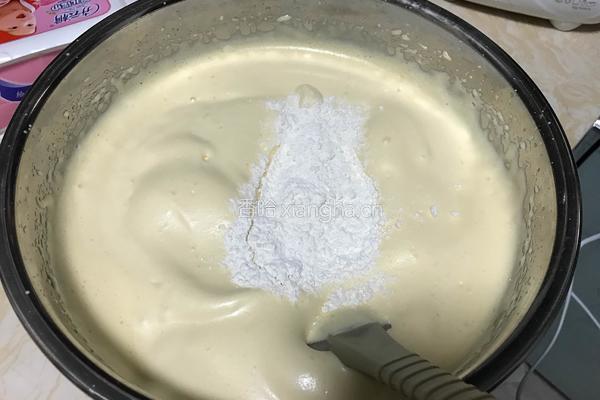红莲焰火海绵蛋糕的做法图解4