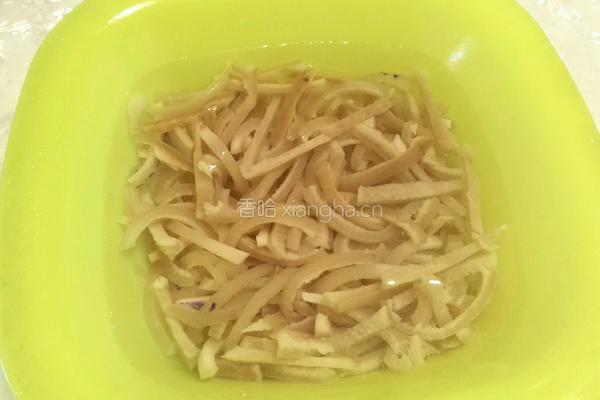 肉皮冻的做法图解5