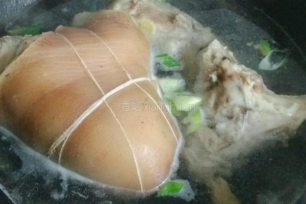  私房秘制肘子的做法图解8