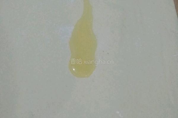 奶香花卷的做法图解4