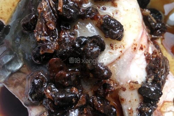 剁椒蒸鱼的做法图解2