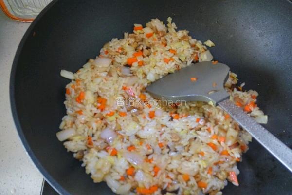 什锦炒饭的做法图解7