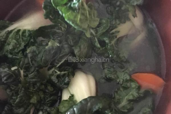 奶白菜龙骨汤的做法图解5