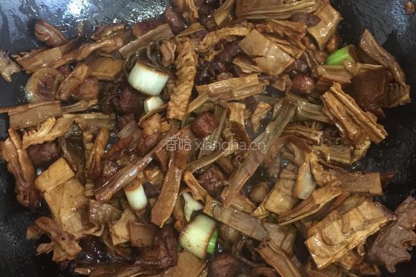干笋炖肉的做法图解11