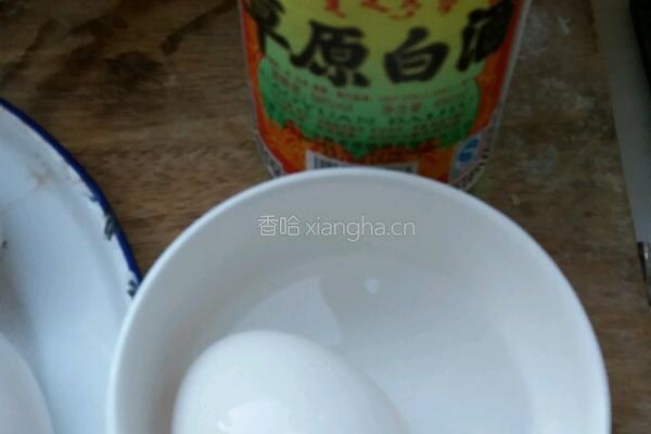 腌鹅蛋的做法图解2