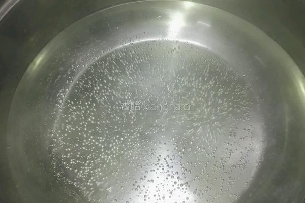西米露巧克力奶茶的做法图解1