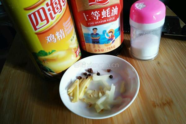 蚝油绿甘蓝的做法图解3