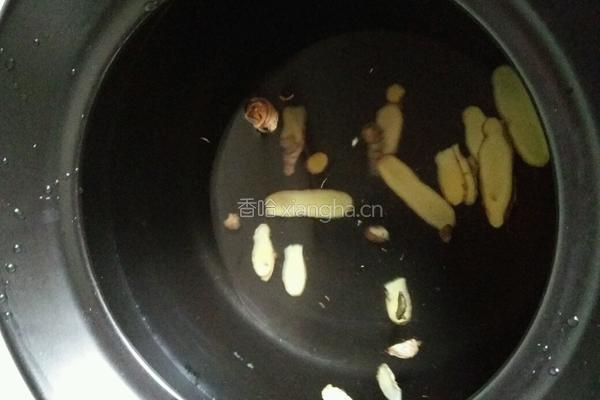 海带炖老鸭汤的做法图解2