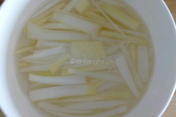 凉拌豆腐皮的做法图解3