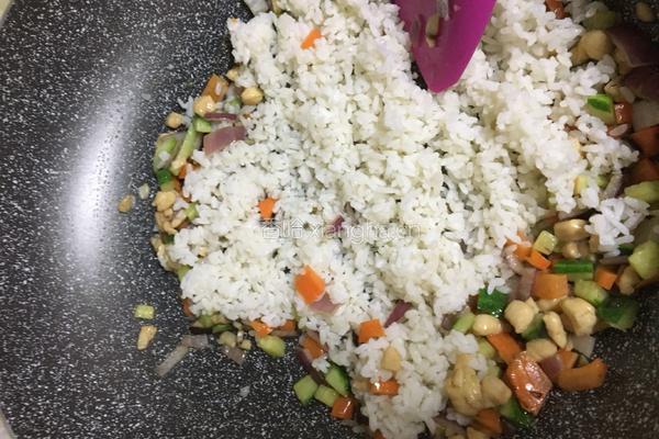 虾仁焗饭的做法图解7