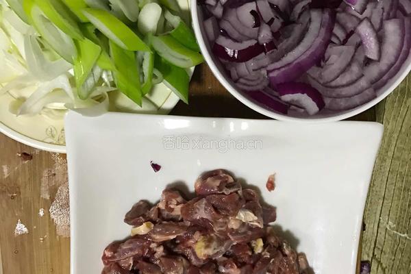 大葱炒羊肉的做法图解2