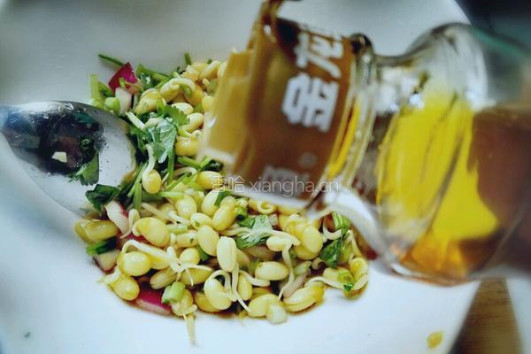 凉拌小黄豆芽的做法图解9