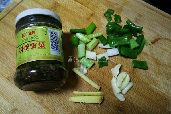 雪菜肉丝面的做法图解2