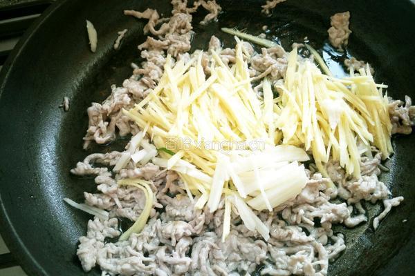 线椒炒肉丝的做法图解10