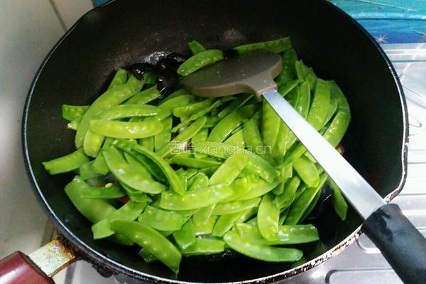 荷兰豆的春天的做法图解3